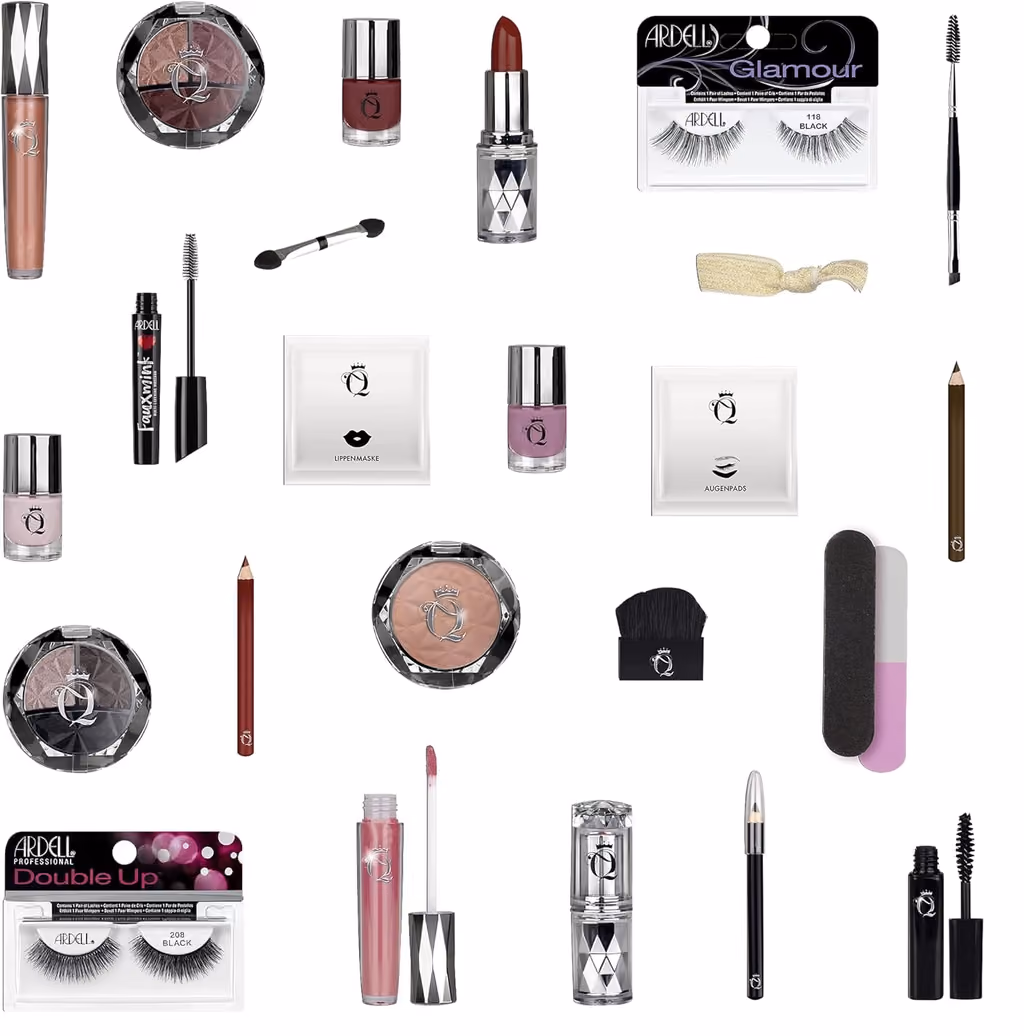Shopping Queen 2023 advent calendar contents, photograph 1 of 1