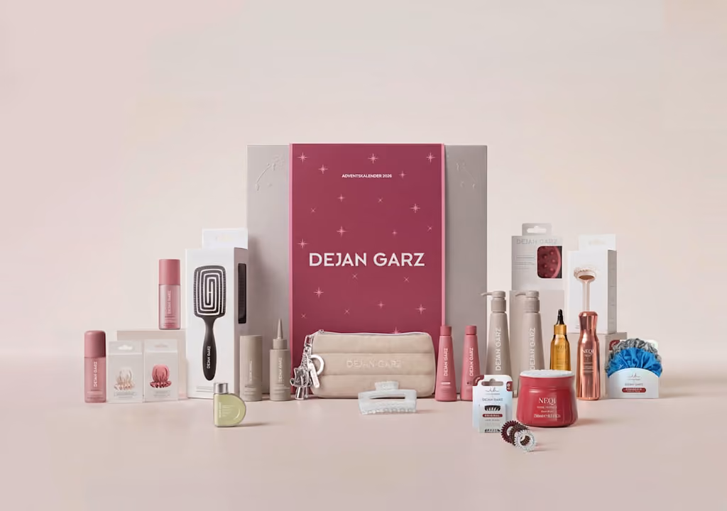 Dejan Garz Advent Calendar 2026 with its 24 products in front of the box