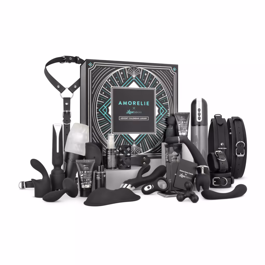 AMORELIE Luxury Edition advent calendar contents, photograph 2 of 2