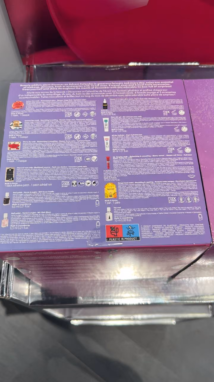 Sephora Collection Moving Lights Premium 2024 advent calendar contents, photograph 6 of 7